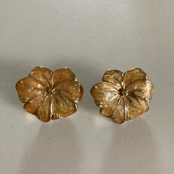 Flower Enameled Earring VTG - Picture 1 of 2